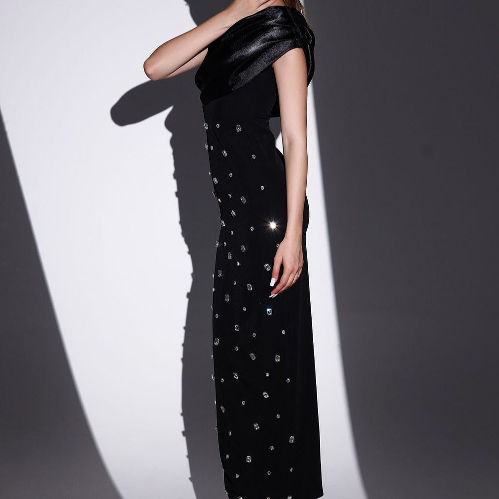 Lange damesjurk met strassteentjes asymmetrische halslijn elegante stijl - Vianey