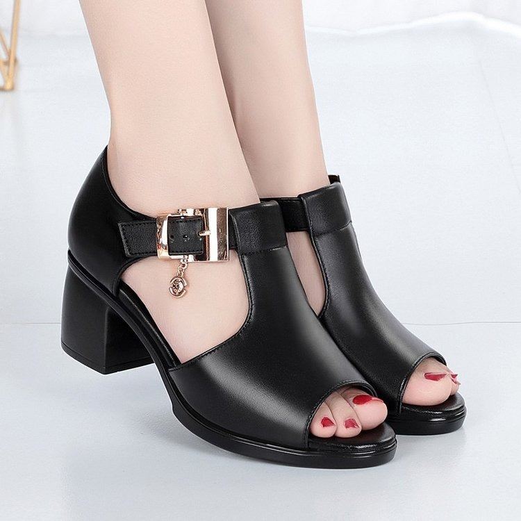 Sandalen met middenhak en decoratieve gesp - Elara