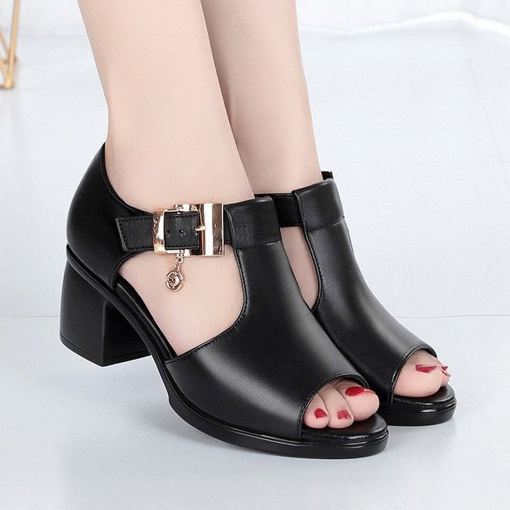 Sandalen met middenhak en decoratieve gesp - Elara