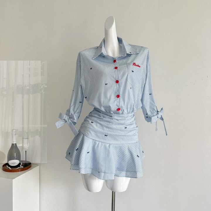 Gestreepte damesjurk met button down blouse en geplooide minirok - Norys