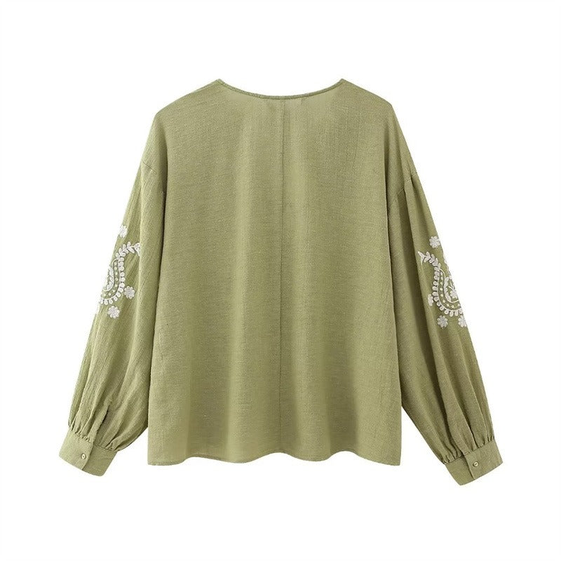 Geborduurde katoenen damesblouse met V-hals - Maialen