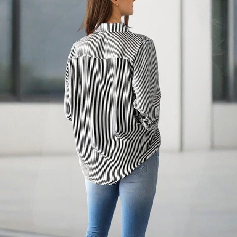 Gestreepte damesblouse met lange mouwen en knoopsluiting voor - Carla
