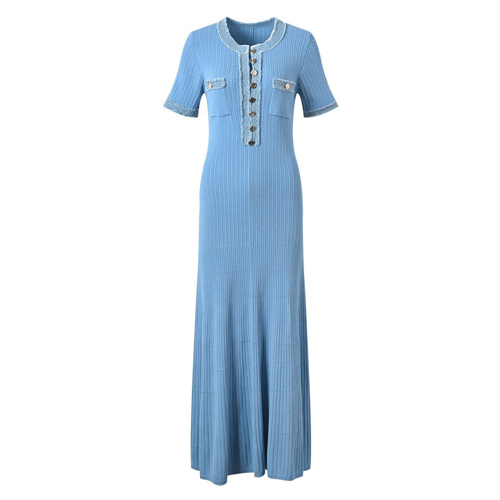 Lange damesjurk in geribd breisel met denim details - Mariela