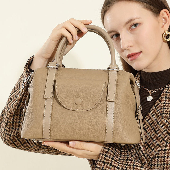 Handtas van synthetisch leer voor dames in gestructureerd ontwerp - Renata