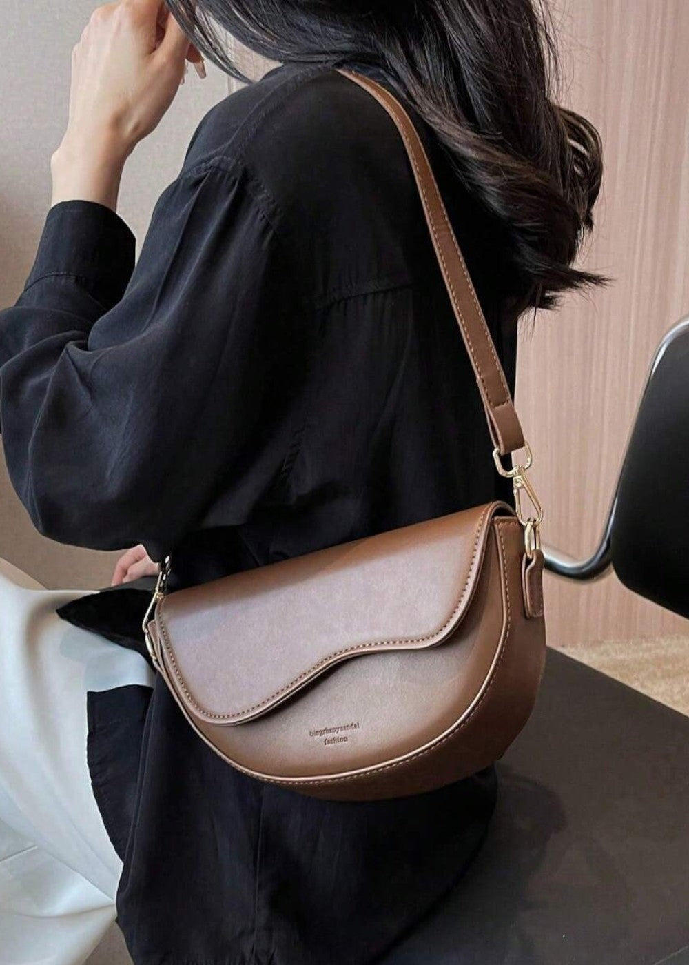 Halve maan tas in minimalistische stijl - Malibu