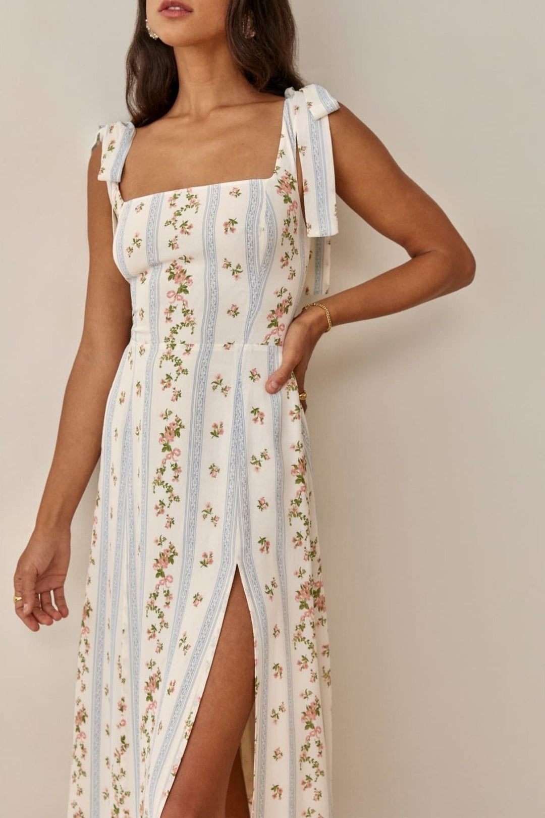 Midi-jurk met Adela-print, strikbandjes en split