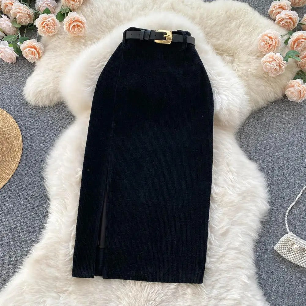 Corduroy rok met zijsplit en hoge taille, elegant en verfijnd, perfect voor een geraffineerde en trendy look