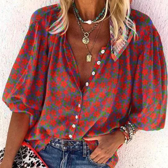Pia - Bloemenblouse met vintage knopen